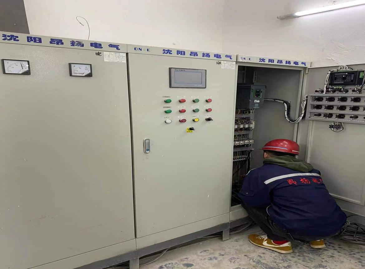 現(xiàn)場(chǎng)電氣維修（實(shí)景圖2）